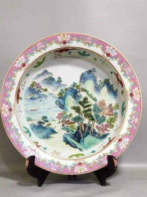 Qing Dynasty Yongzheng landscape washbasin