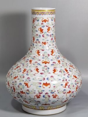Qing Dynasty Guangxu pastel water chestnut vase with cloud and bat