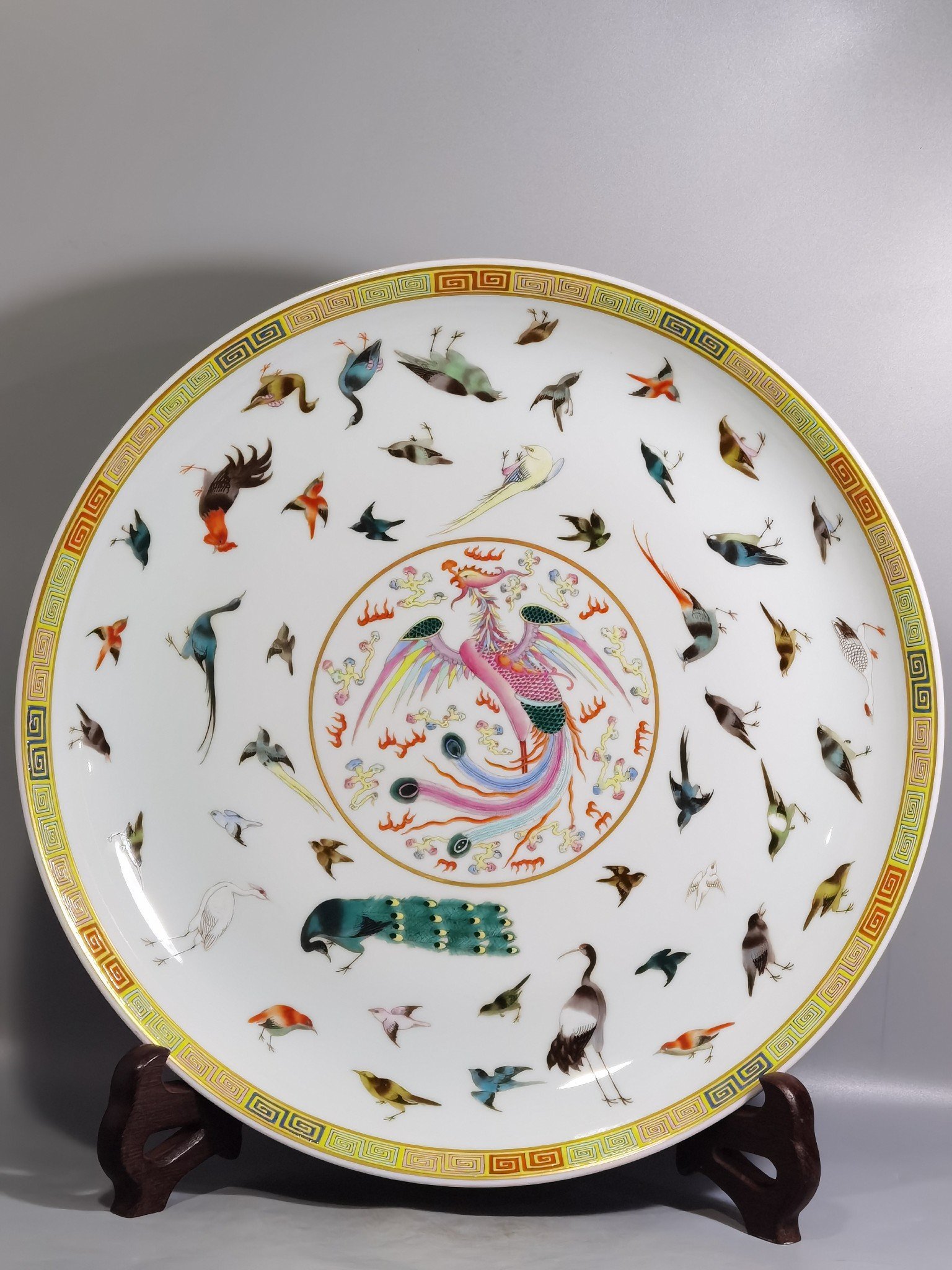 Qing Dynasty Guangxu pastel-colored bird facing the phoenix