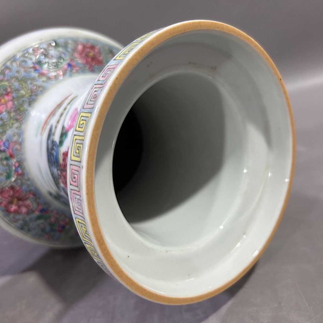 Qing Dynasty Guangxu Pastel Landscape Stick Vase