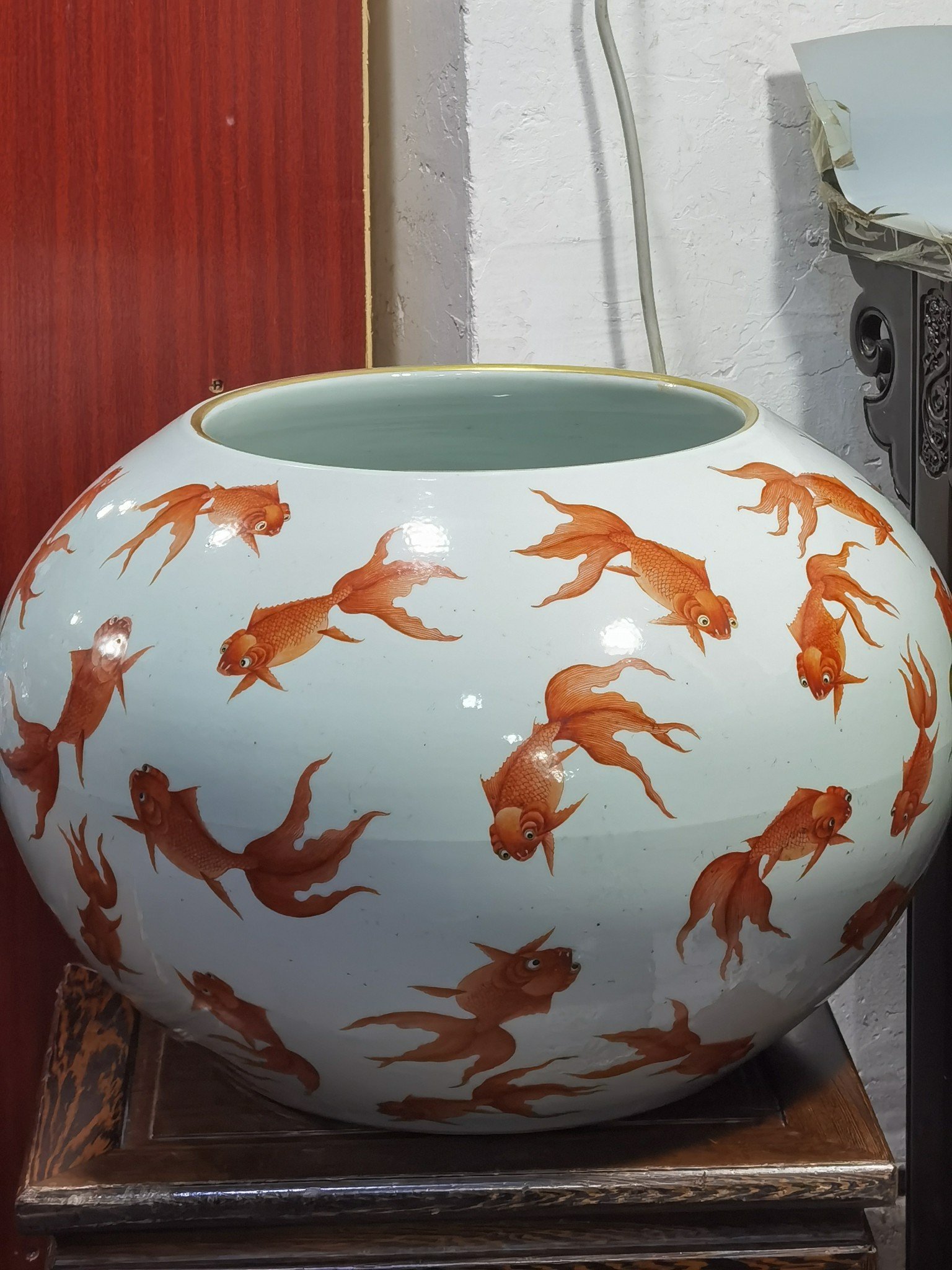 Qing Dynasty Tongzhi treasure model alum red goldfish washing tank