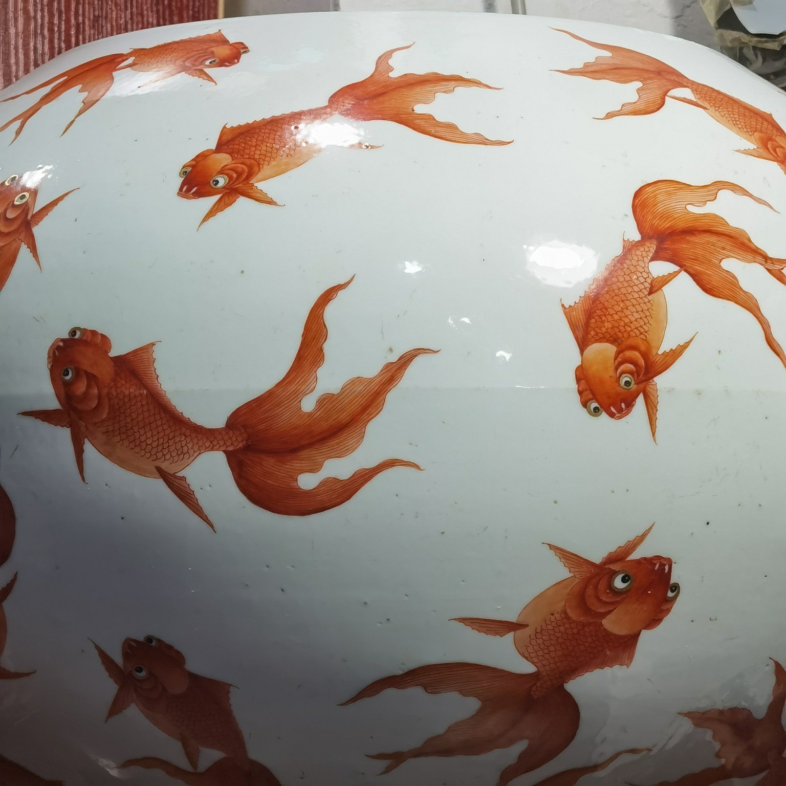 Qing Dynasty Tongzhi treasure model alum red goldfish washing tank