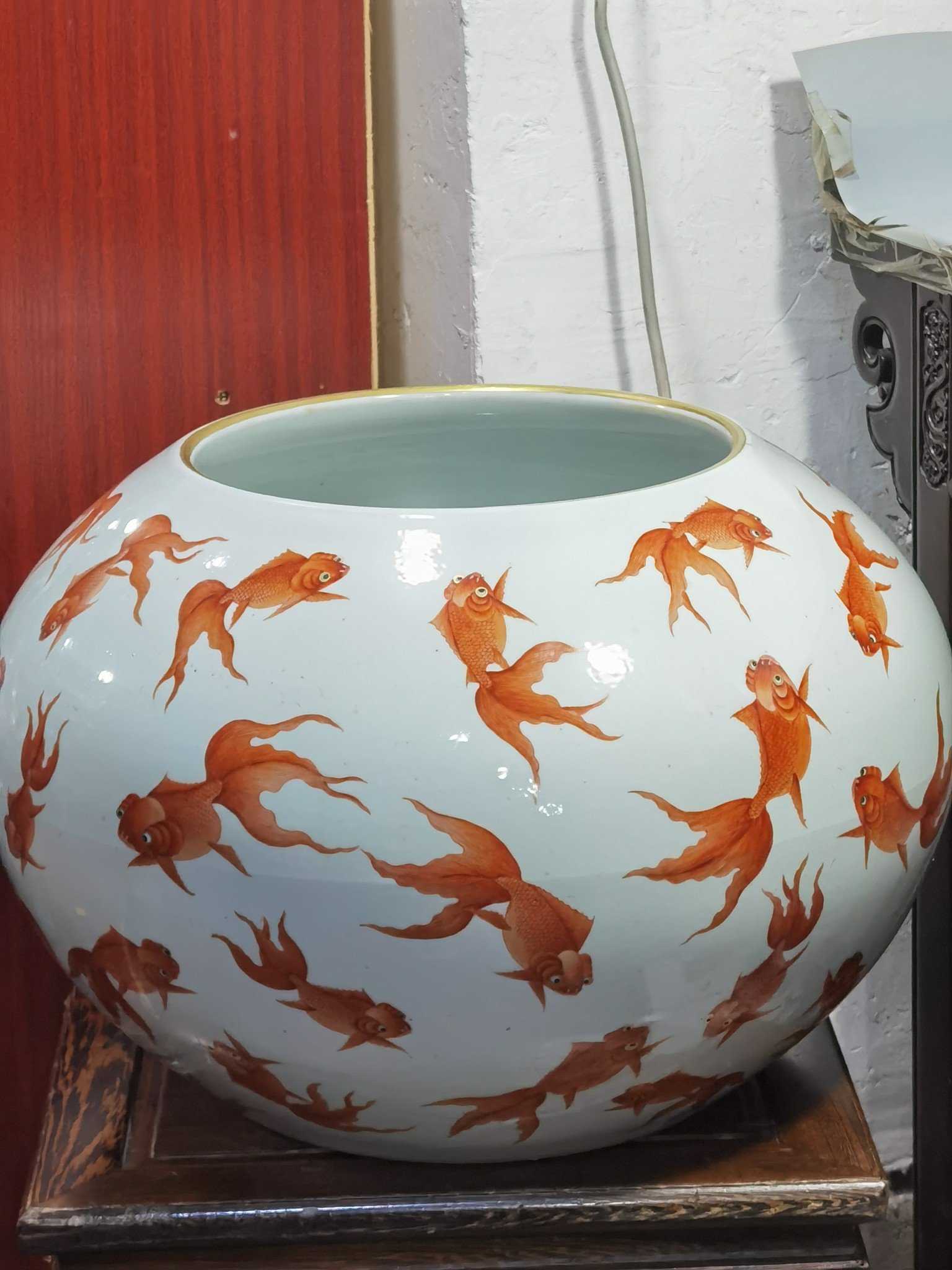 Qing Dynasty Tongzhi treasure model alum red goldfish washing tank