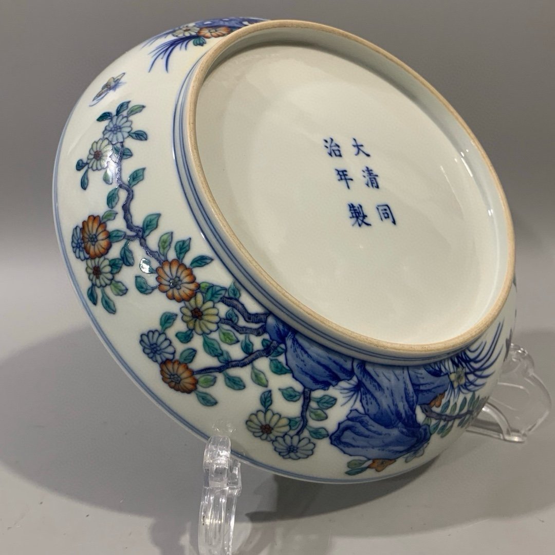 Qing Dynasty Tongzhi doucai peony flower plate