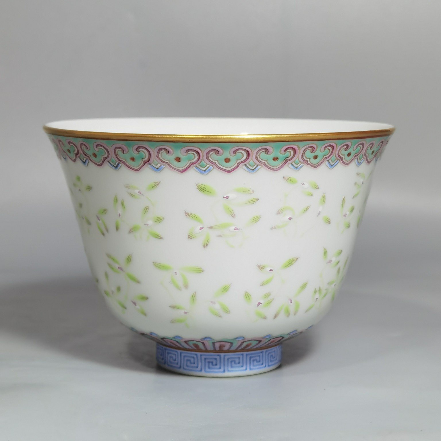Qing Dynasty Tongzhi A pair of pastel orchid cups