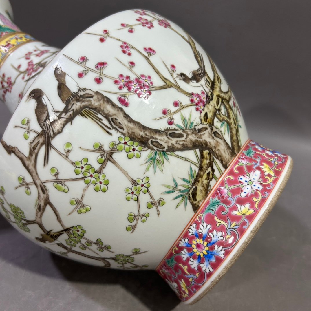 Qing Dynasty Xianfeng pastel happy eyebrow curling bottle