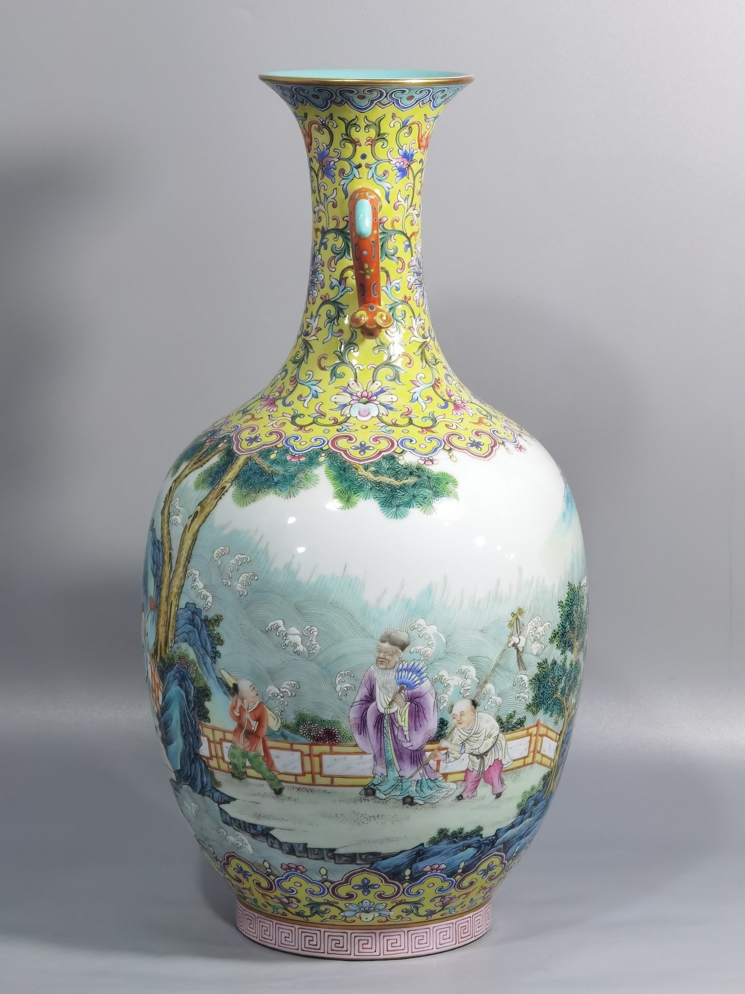 Qing Dynasty Jiaqing pastel upper and lower yellow ground blessing and longevity Ruyi ear vase