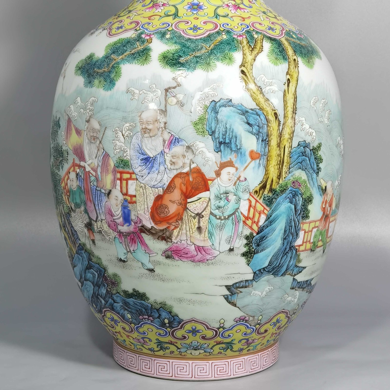 Qing Dynasty Jiaqing pastel upper and lower yellow ground blessing and longevity Ruyi ear vase