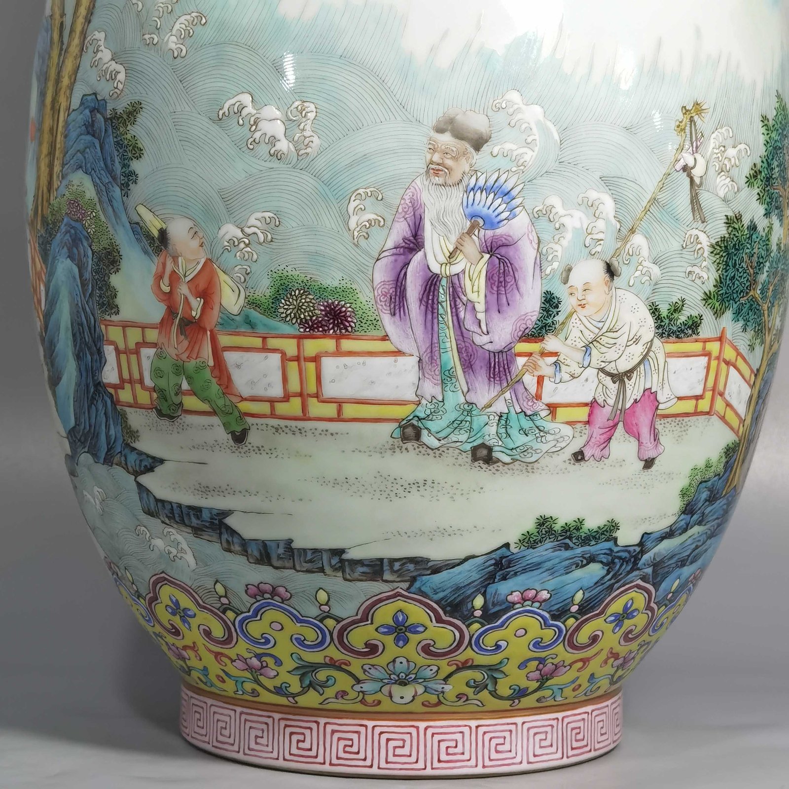 Qing Dynasty Jiaqing pastel upper and lower yellow ground blessing and longevity Ruyi ear vase