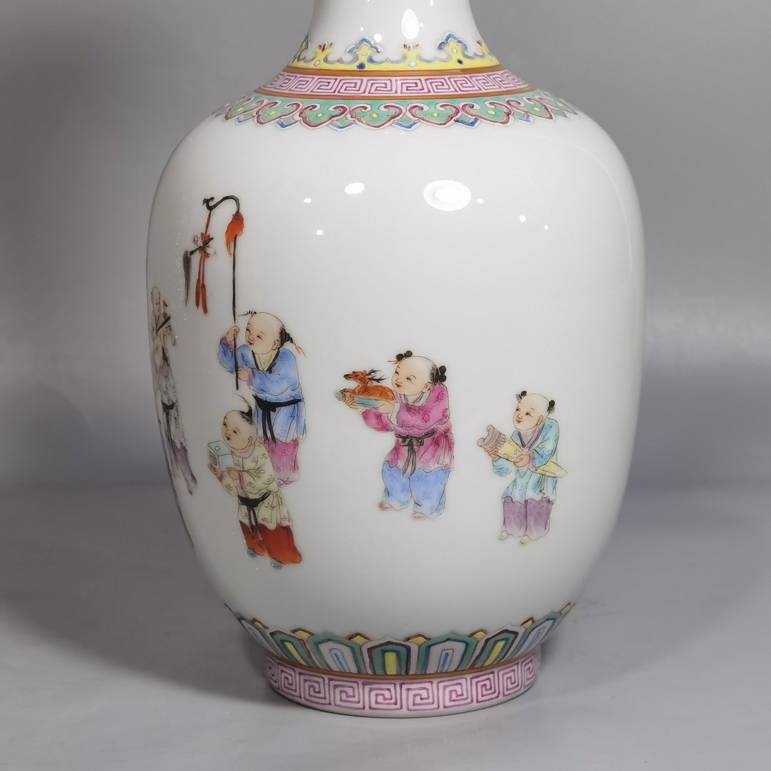 Qing Dynasty Jiaqing pink color baby playing bottle