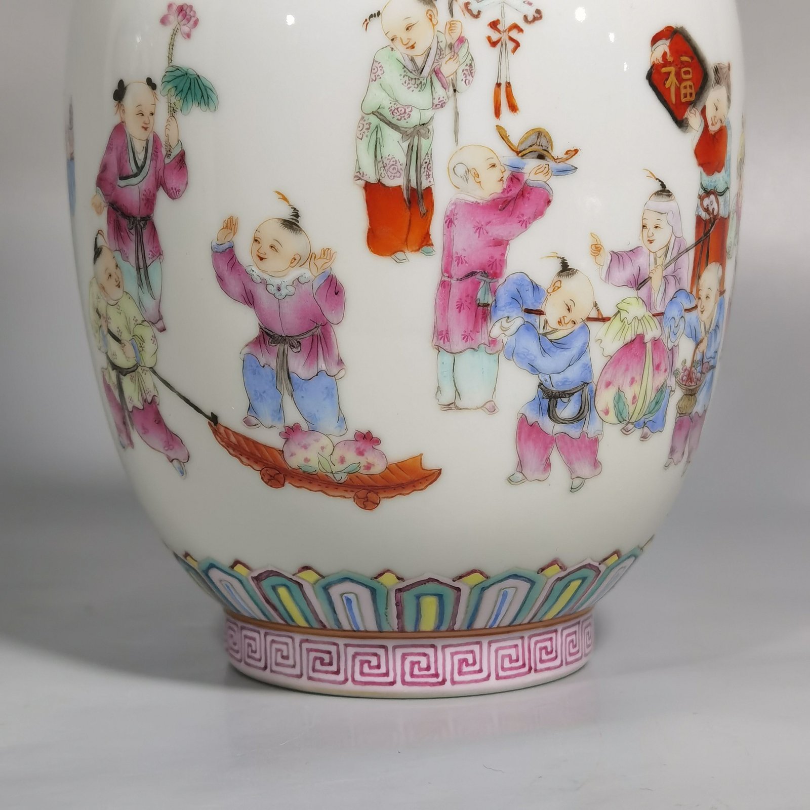 Qing Dynasty Jiaqing pink color baby playing bottle