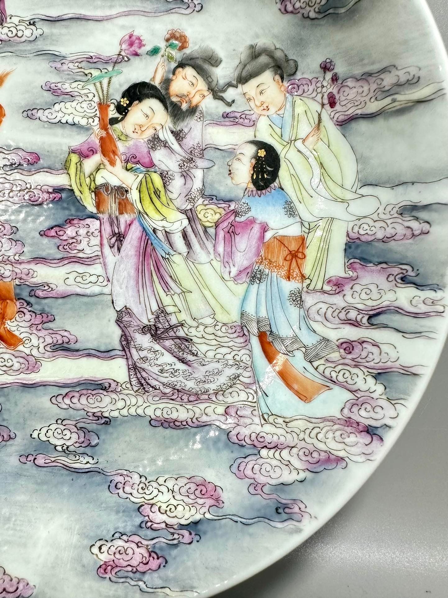 Qing Dynasty Jiaqing Pastel flower god picture plate