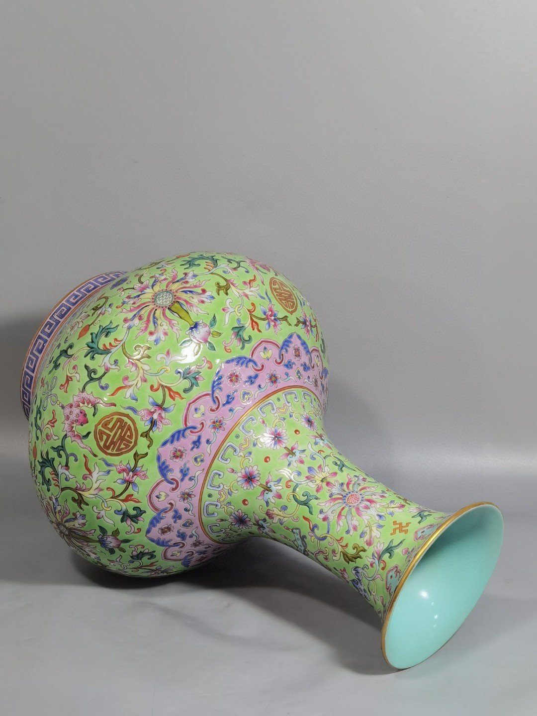 Qing Dynasty Jiaqing style okra green land pastel blessing and longevity entwining lotus pattern vase