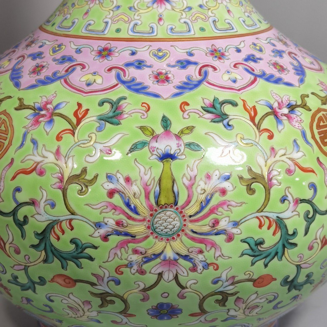 Qing Dynasty Jiaqing style okra green land pastel blessing and longevity entwining lotus pattern vase