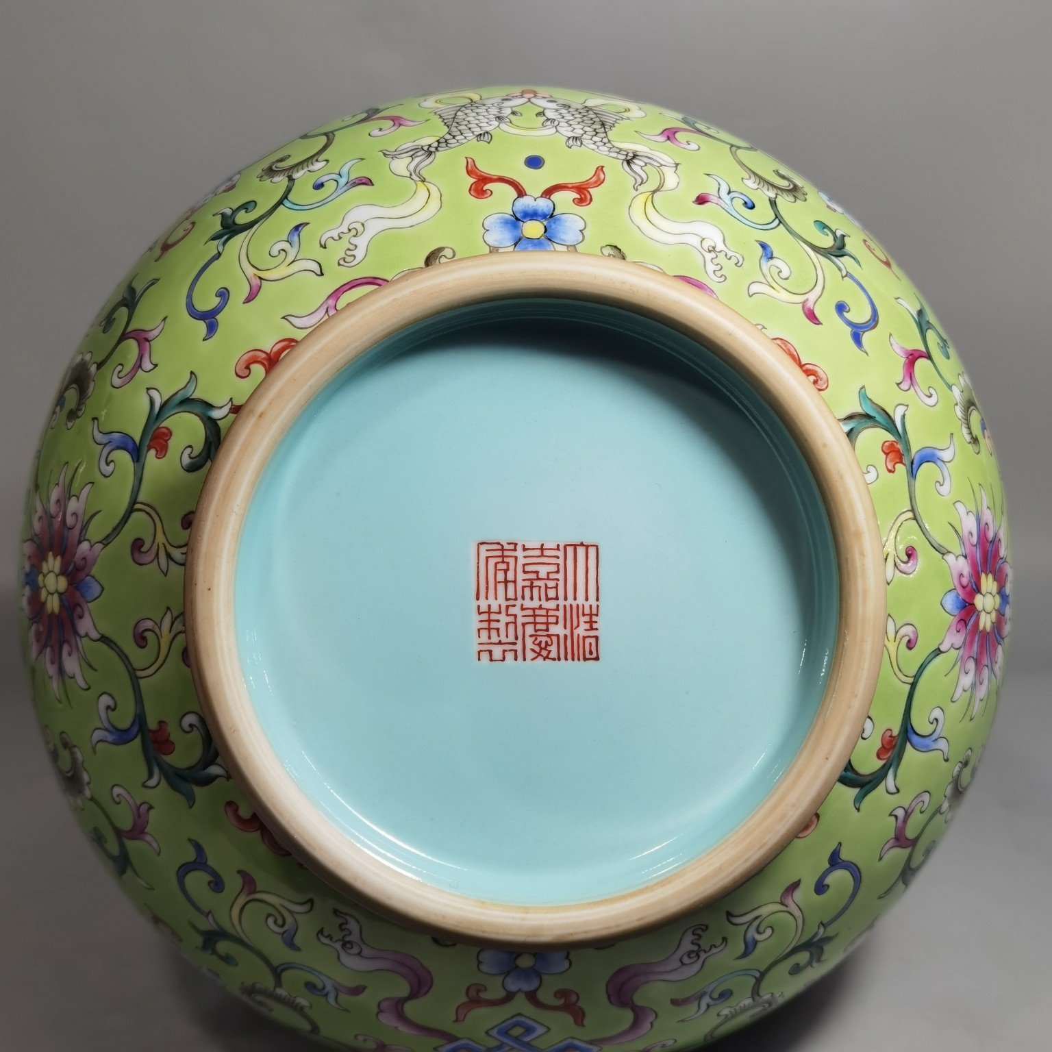 Qing Dynasty Jiaqing style green land pastel eight-treasure lotus pattern elephant ear statue