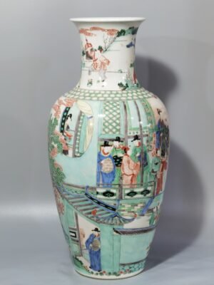 Qing Dynasty Kangxi colorful characters and story-telling flask
