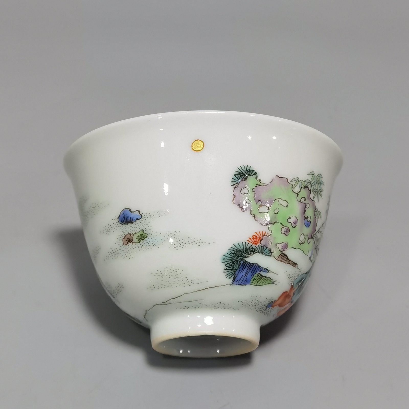 Qing Dynasty Kangxi Five-Colored Goddess Cup
