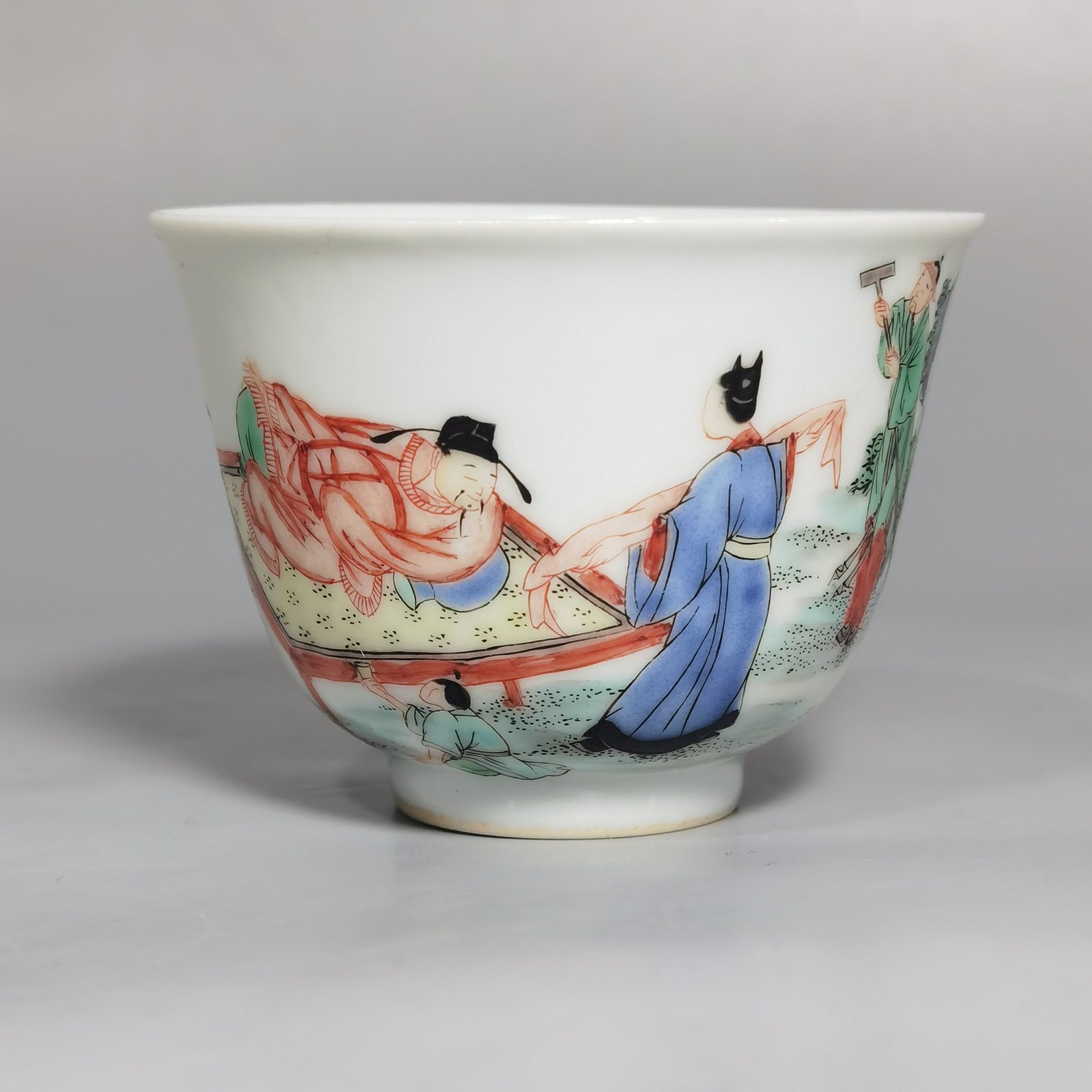 Qing Dynasty Kangxi Five-Colored Li Bai Dou Wine Cup
