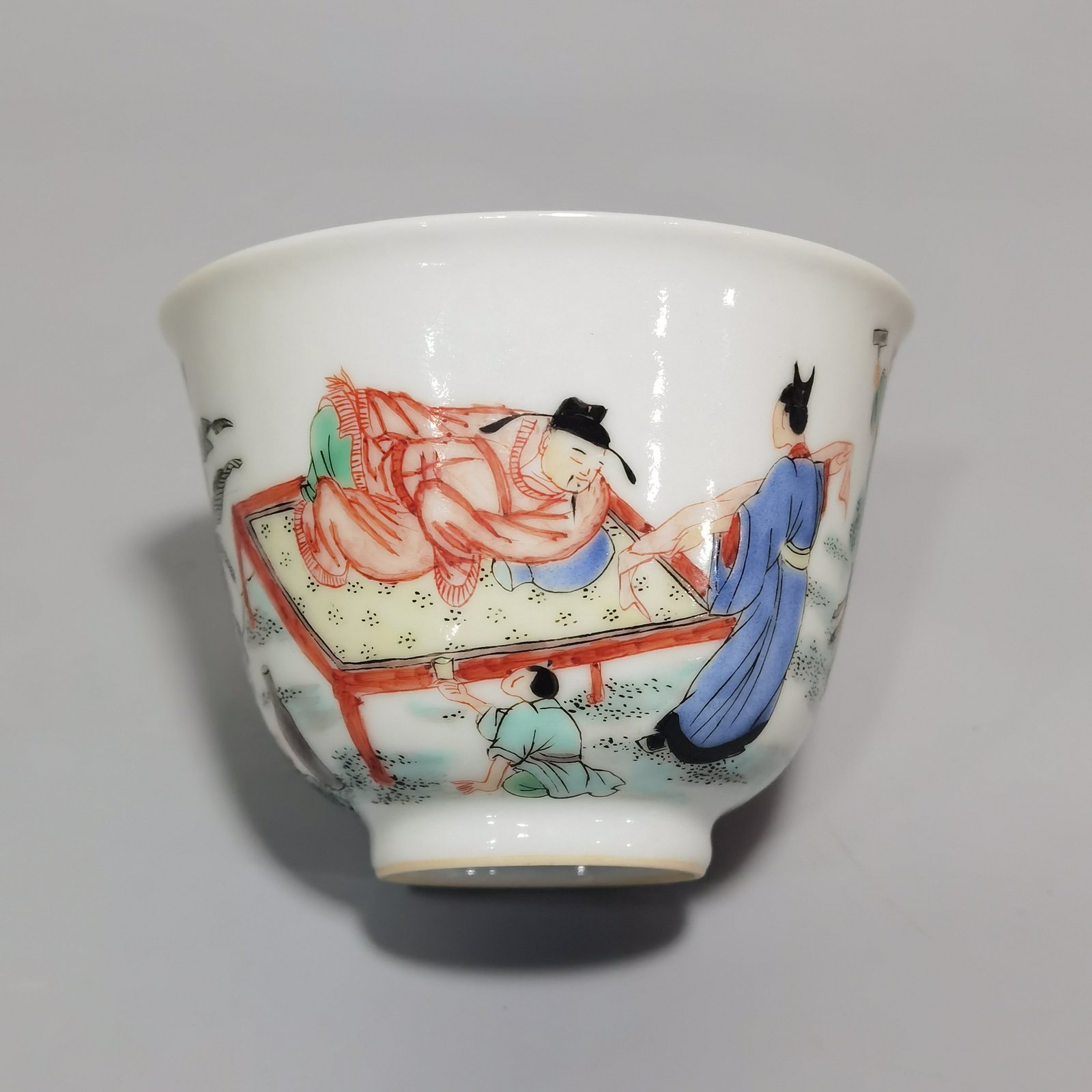 Qing Dynasty Kangxi Five-Colored Li Bai Dou Wine Cup