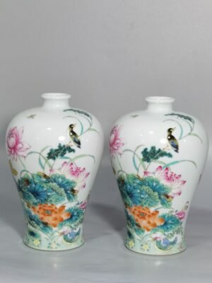 Qing Dynasty Emperor Kangxi's colorful mandarin duck lotus kingfisher plum vase