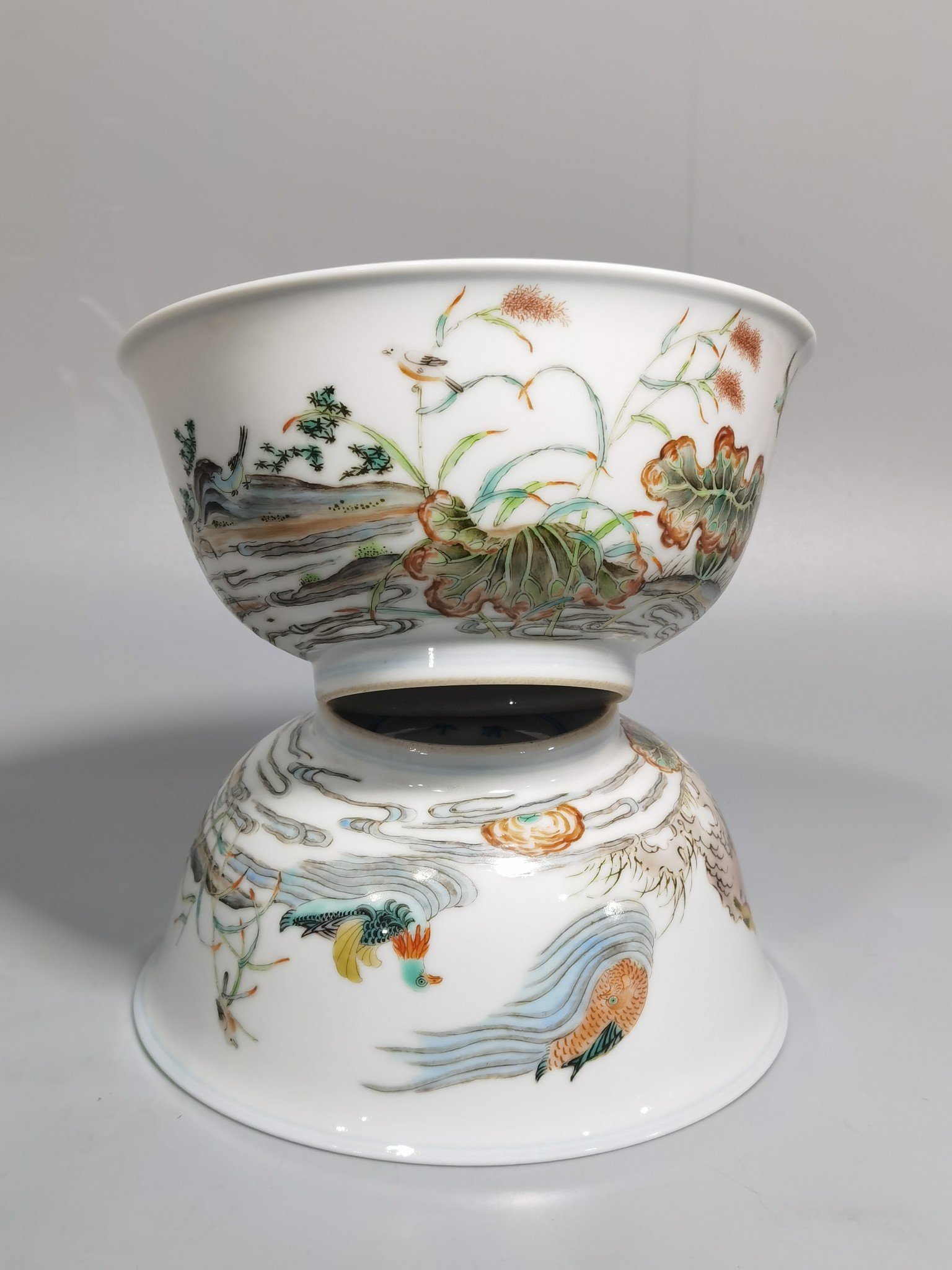 Qing Dynasty Kangxi pair of colorful mandarin duck lotus and kingfisher bowls