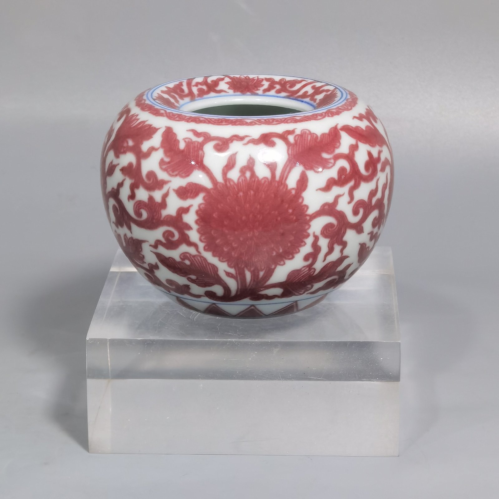 Qing Dynasty Kangxi underglaze red lotus wash