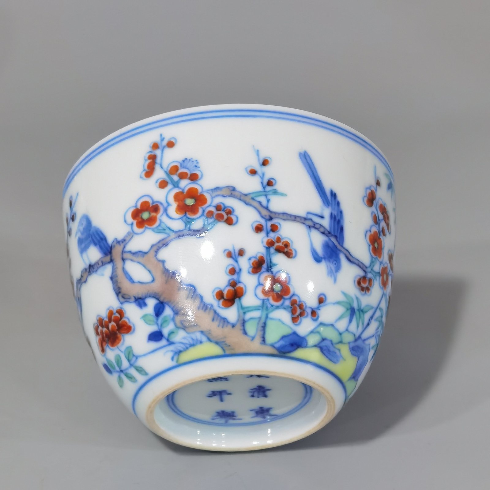 Qing Dynasty Kangxi Blue and White Doucai Magpie Climbing Plum Cup