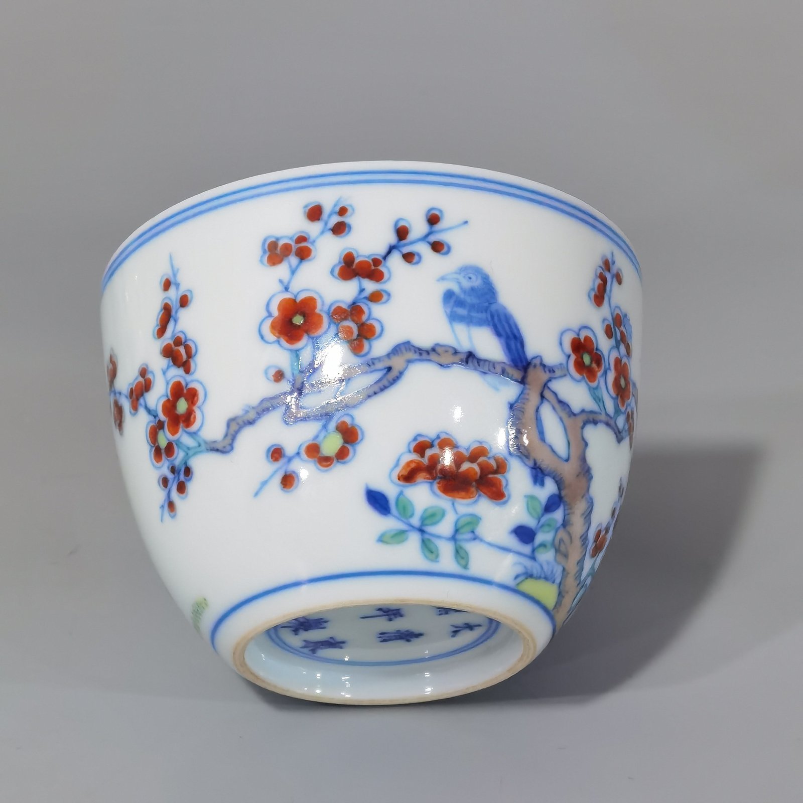 Qing Dynasty Kangxi Blue and White Doucai Magpie Climbing Plum Cup
