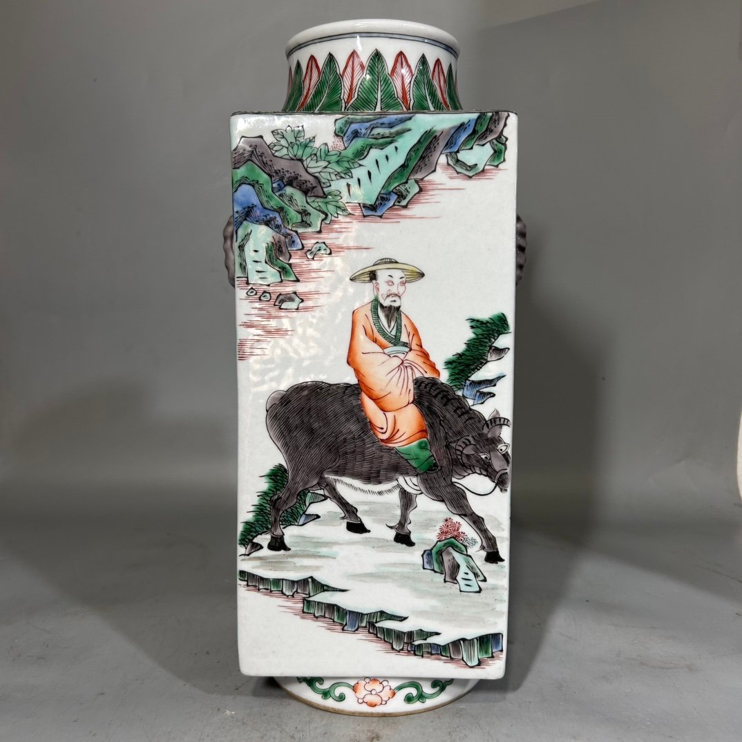 Qing Dynasty Kangxi colorful figure square inlay vase