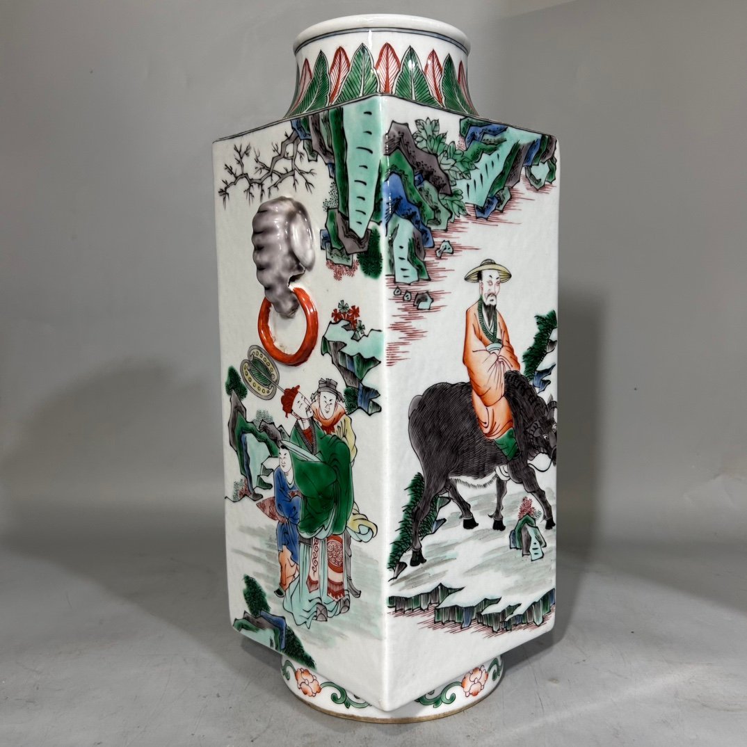 Qing Dynasty Kangxi colorful figure square inlay vase
