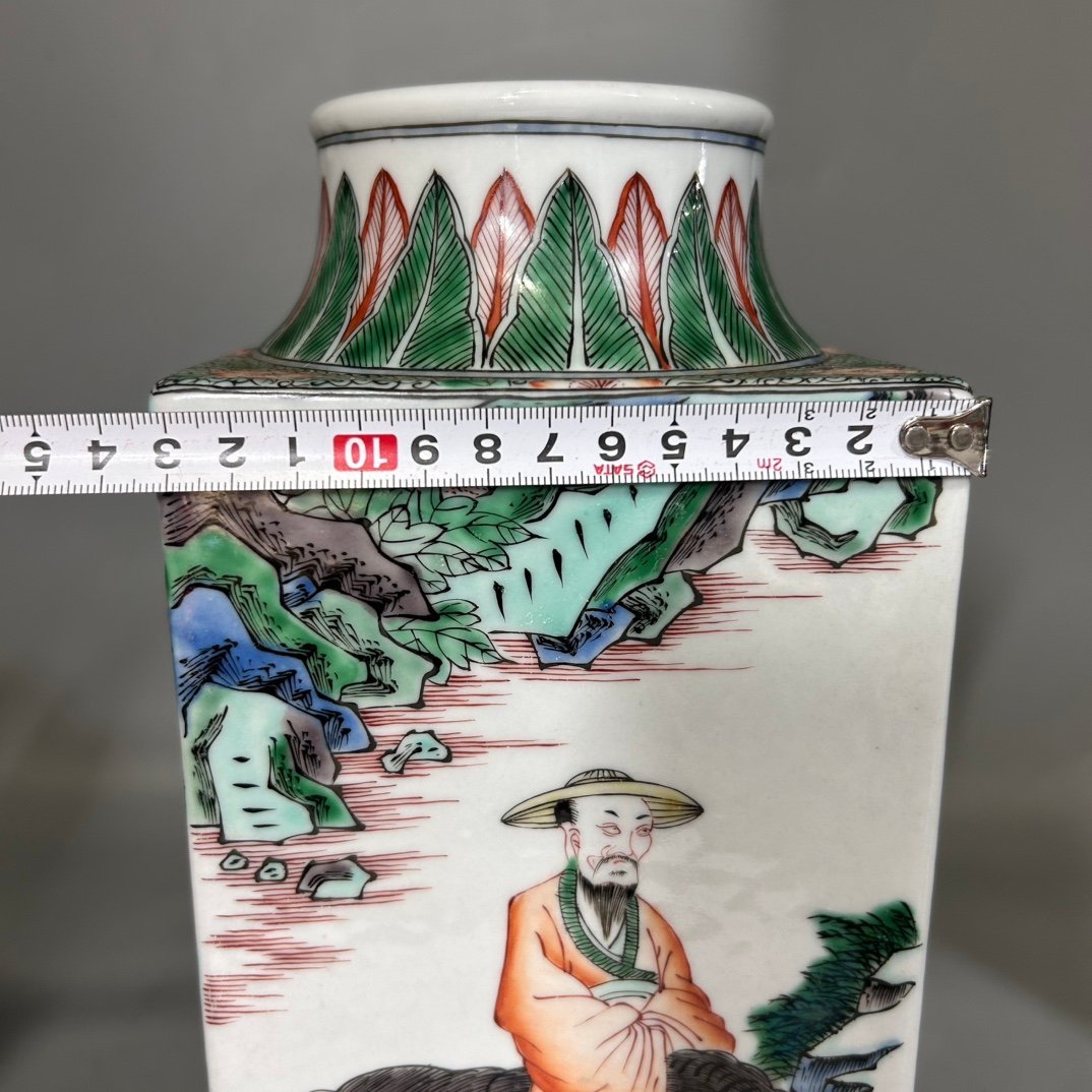 Qing Dynasty Kangxi colorful figure square inlay vase