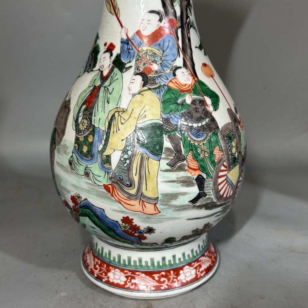 Qing Dynasty Kangxi colorful character vase