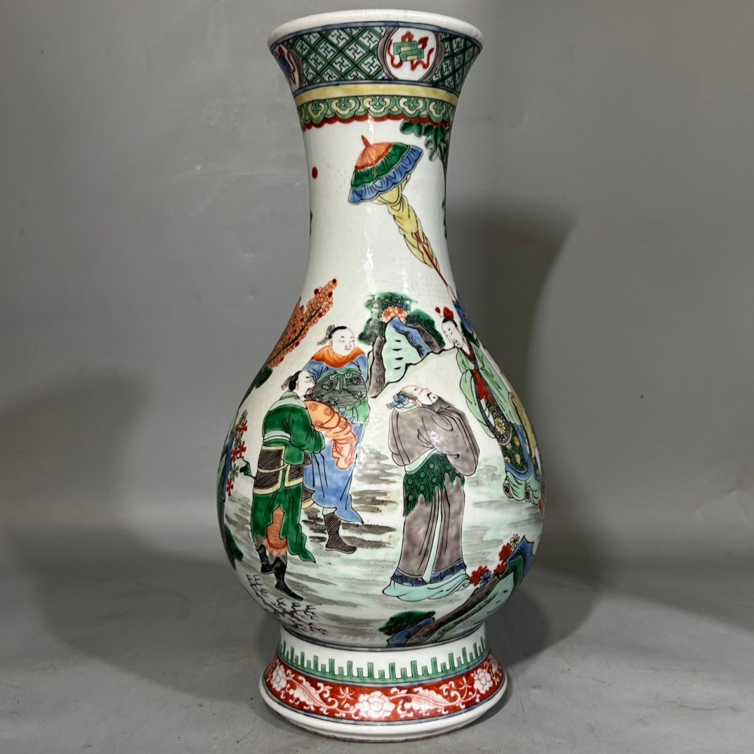 Qing Dynasty Kangxi colorful character vase