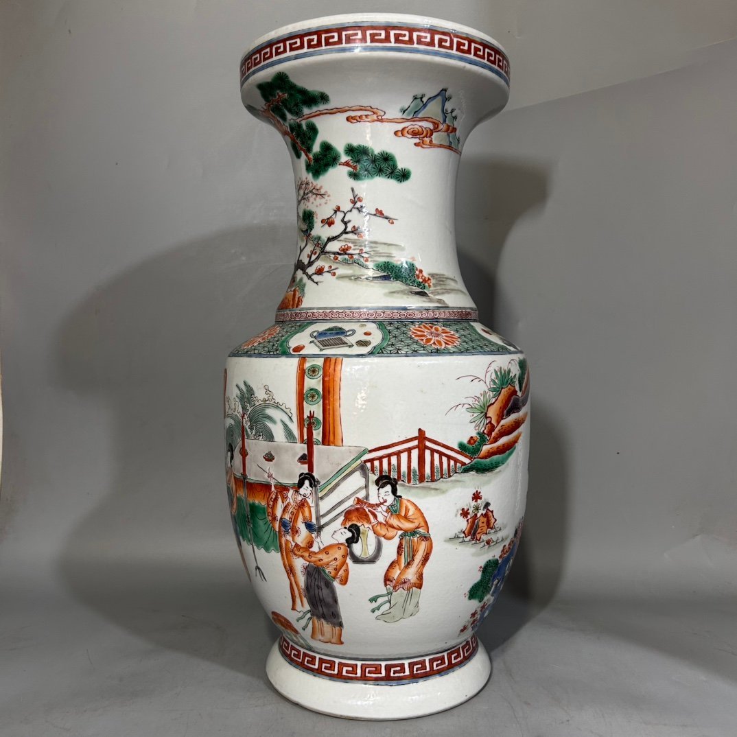 Qing Dynasty Kangxi colorful character vase