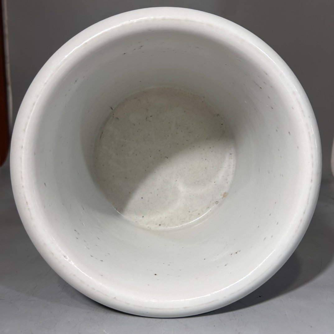 Qing Dynasty Kangxi colorful figure Pot