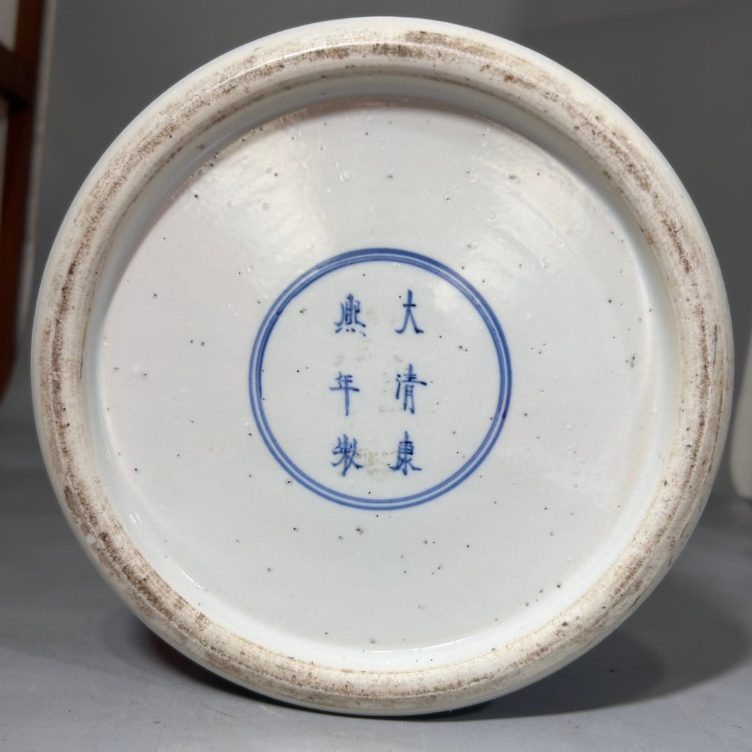 Qing Dynasty Kangxi colorful figure Pot