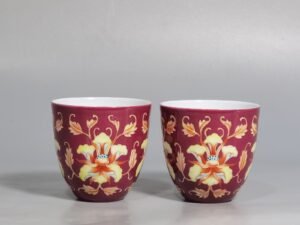 Qing Dynasty Kangxi pair of enamel and rouge flower cups