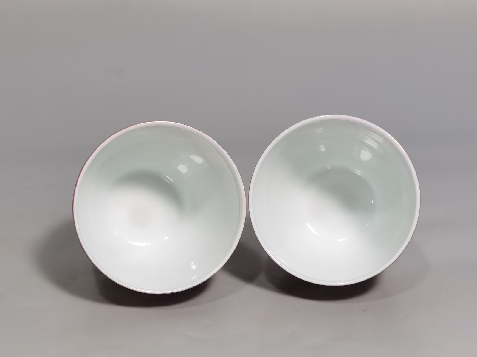 Qing Dynasty Kangxi pair of enamel and rouge flower cups