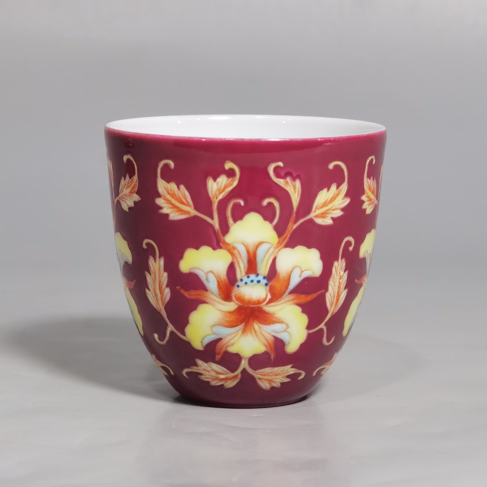 Qing Dynasty Kangxi pair of enamel and rouge flower cups
