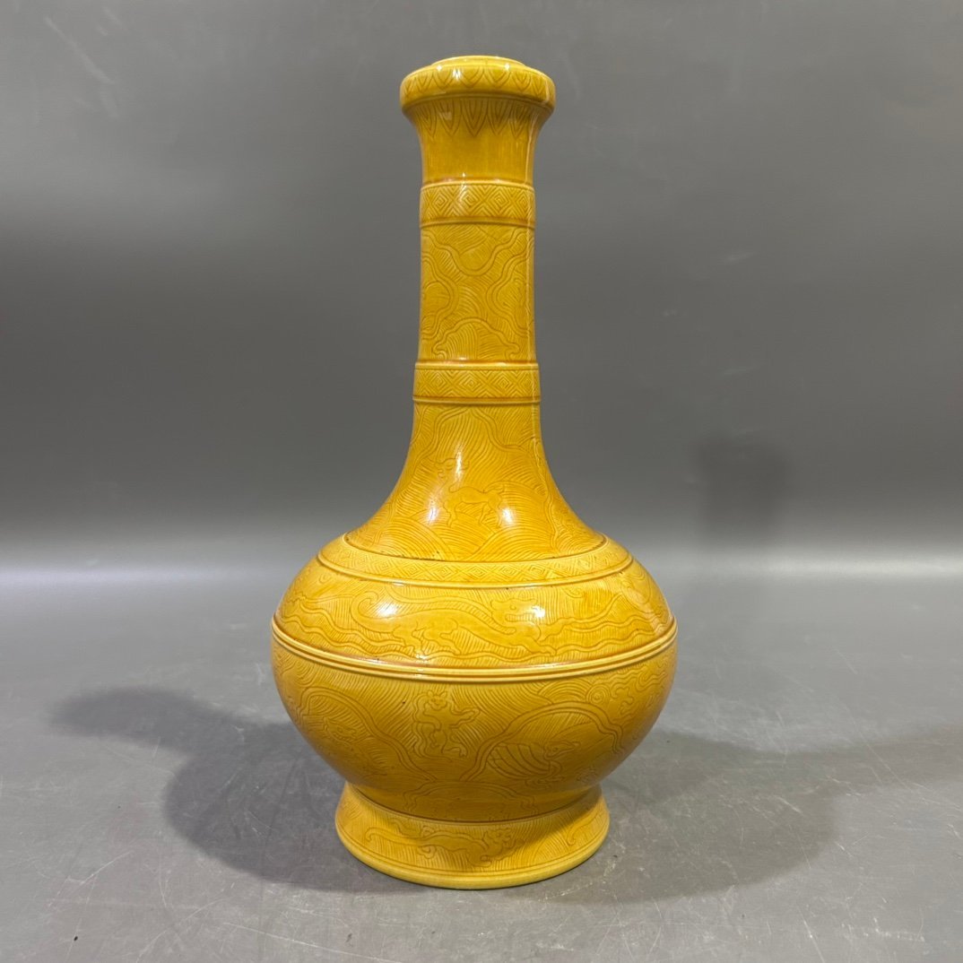 Qing Dynasty Kangxi Burnt Yellow Carved Dragon and Animal Head Vase