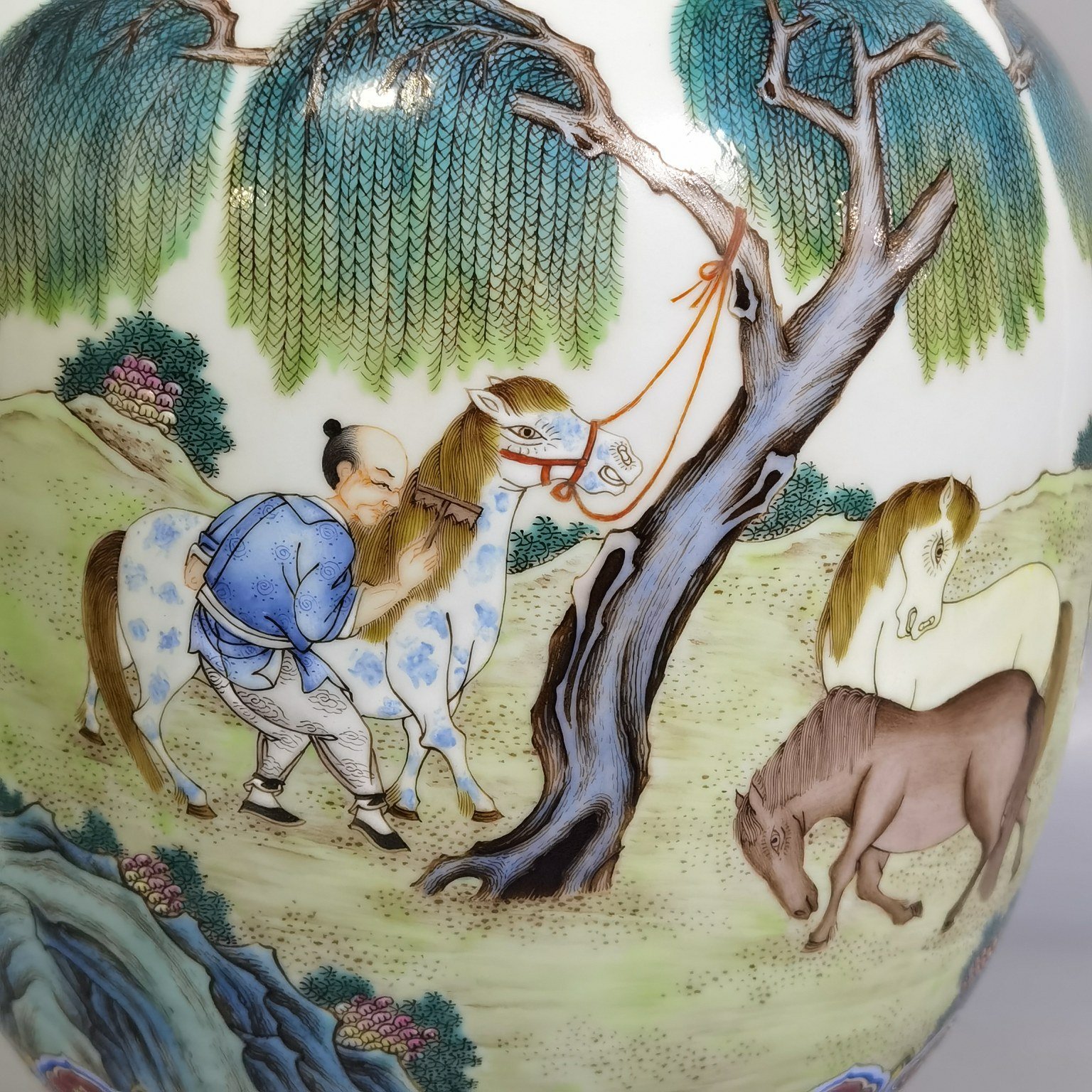 Qing Dynasty Daoguang famille rose Ruyi ear vase