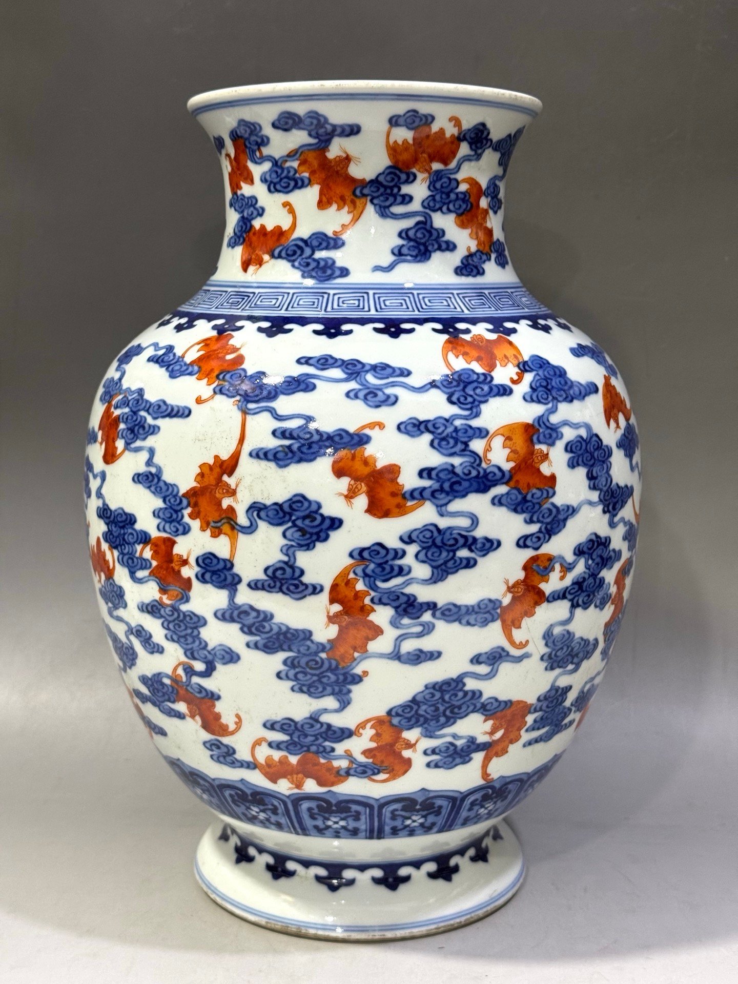 Qing Dynasty Daoguang blue and white alum red Hongfu Qitian vase