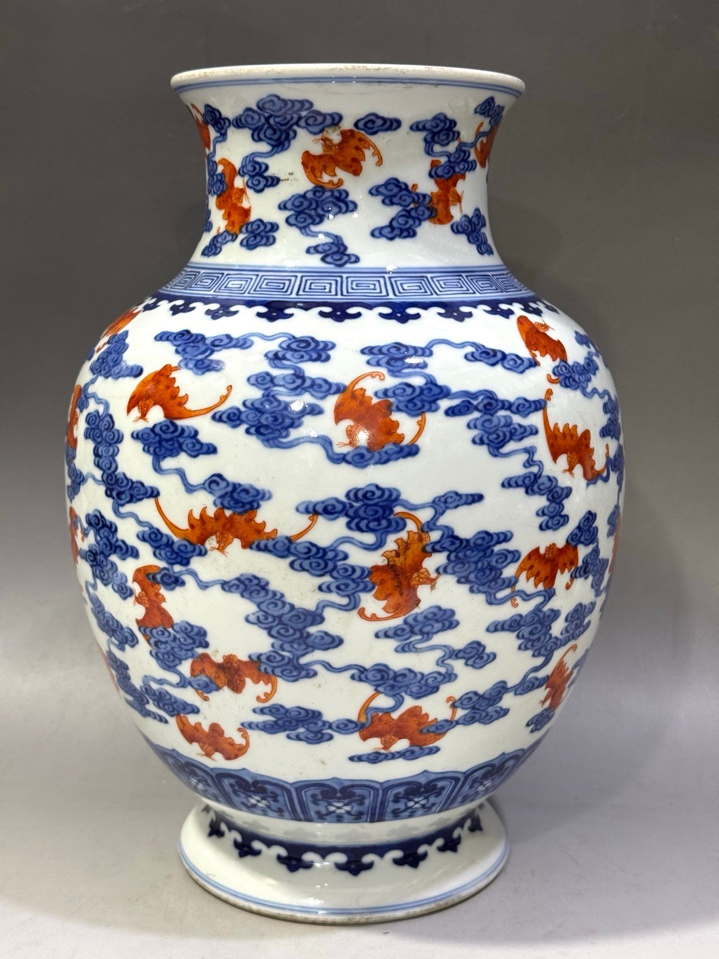 Qing Dynasty Daoguang blue and white alum red Hongfu Qitian vase