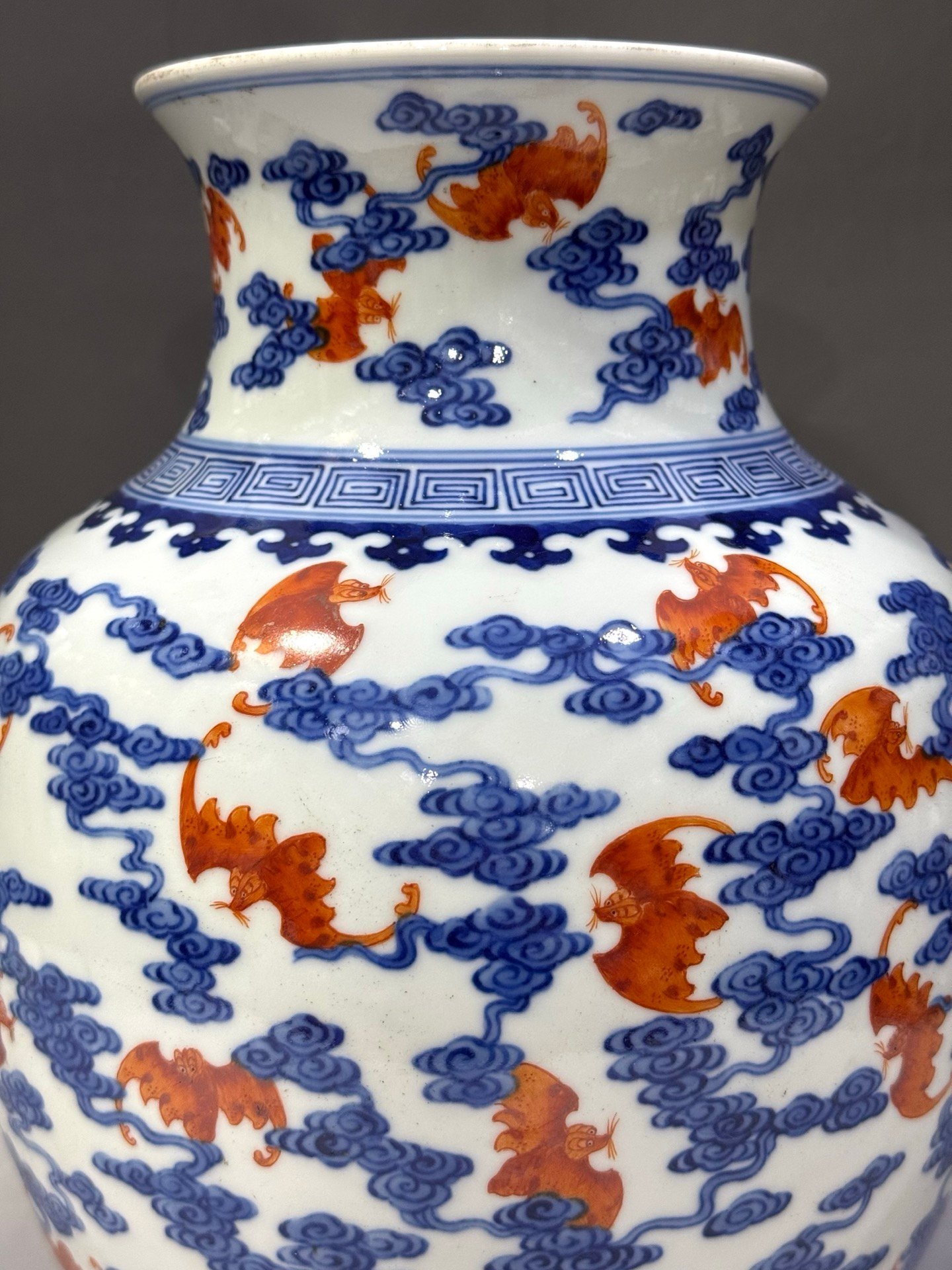 Qing Dynasty Daoguang blue and white alum red Hongfu Qitian vase
