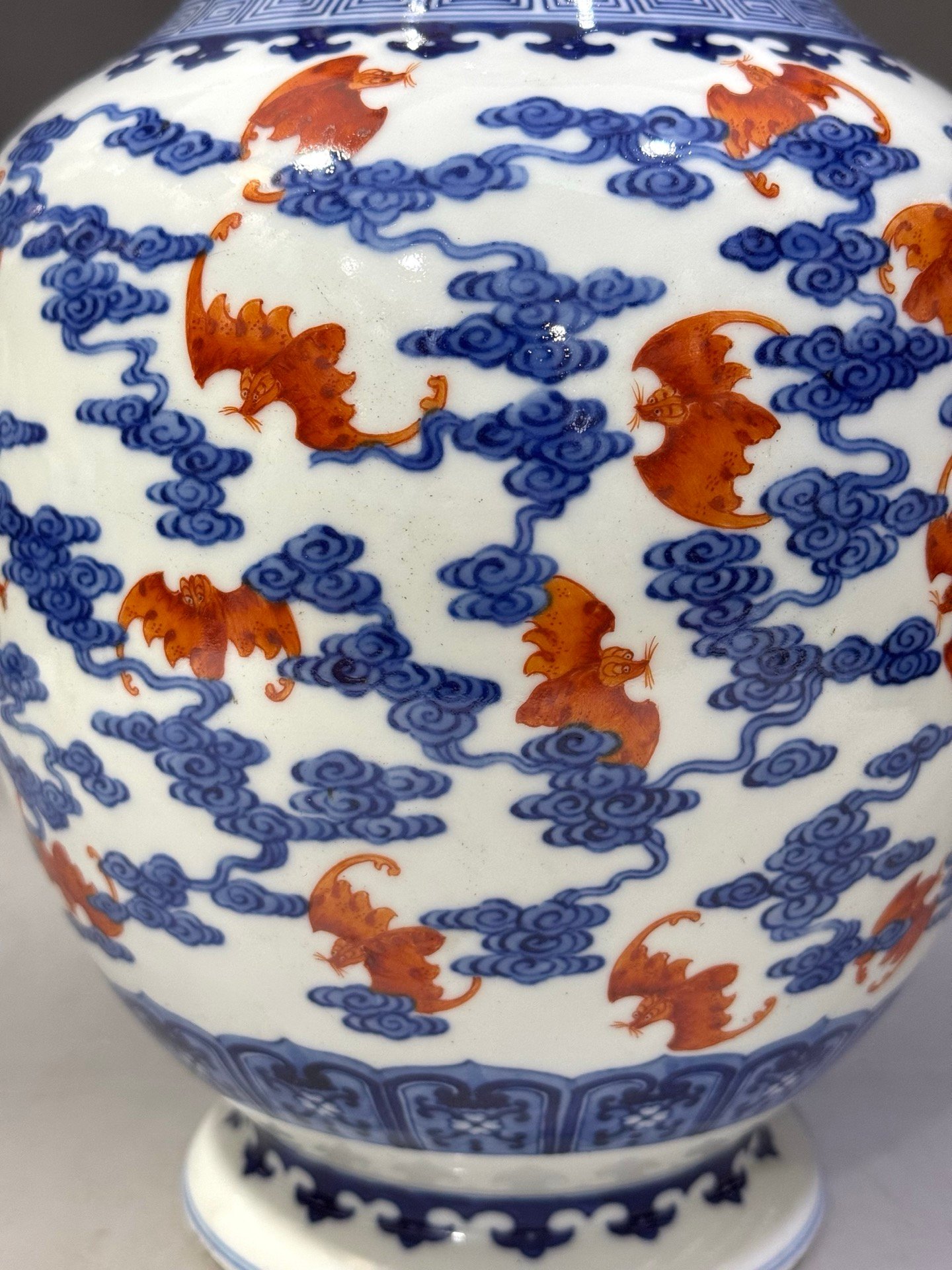 Qing Dynasty Daoguang blue and white alum red Hongfu Qitian vase