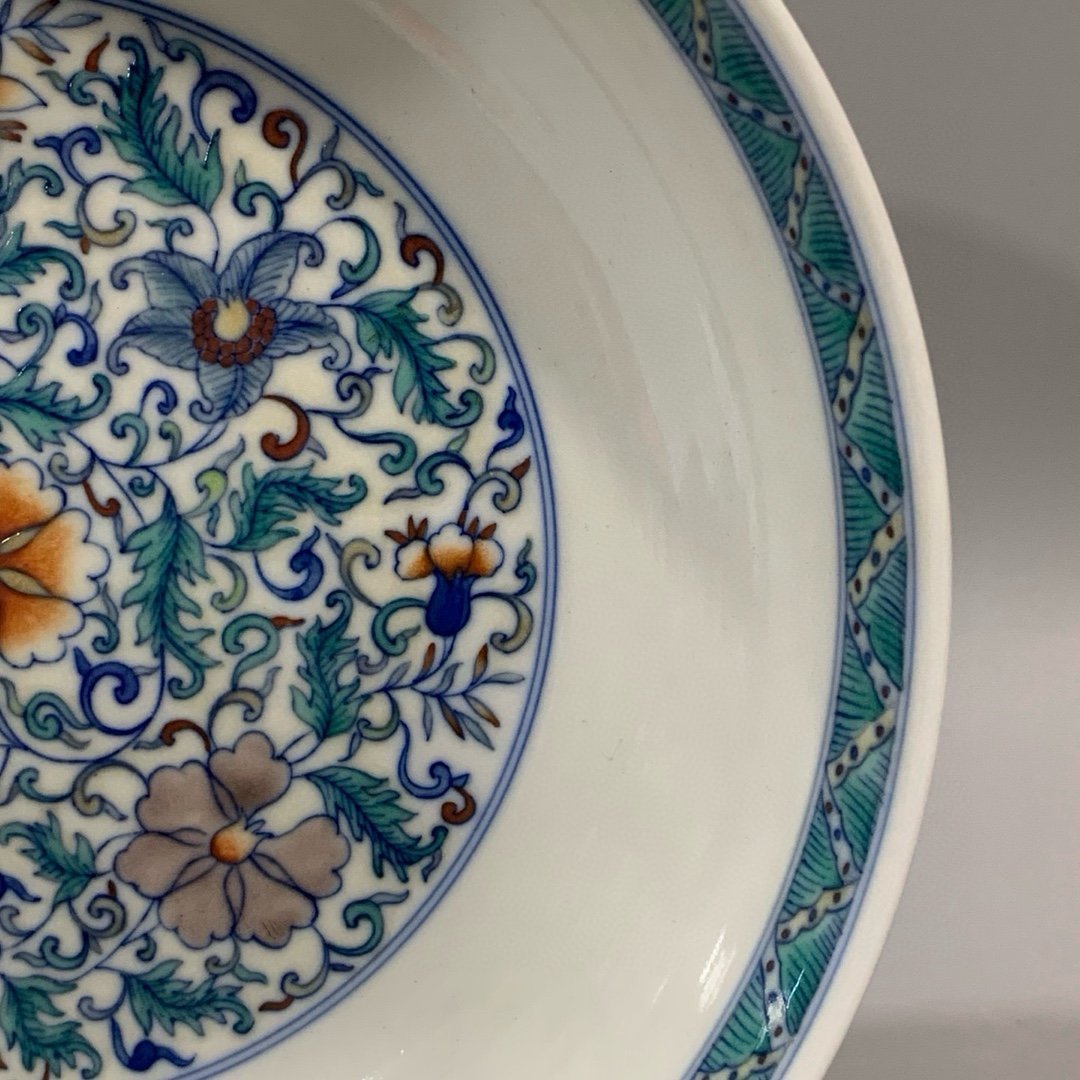 Qing Dynasty Daoguang blue and white lotus plate with intertwining branches