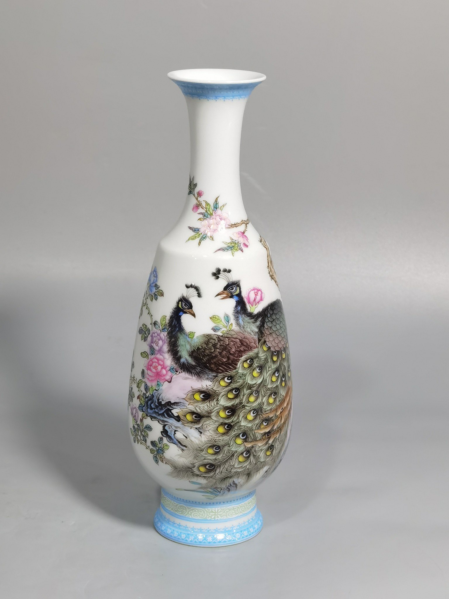 Qing Dynasty Yongzheng an enamel vase with peacocks peonies and flowers