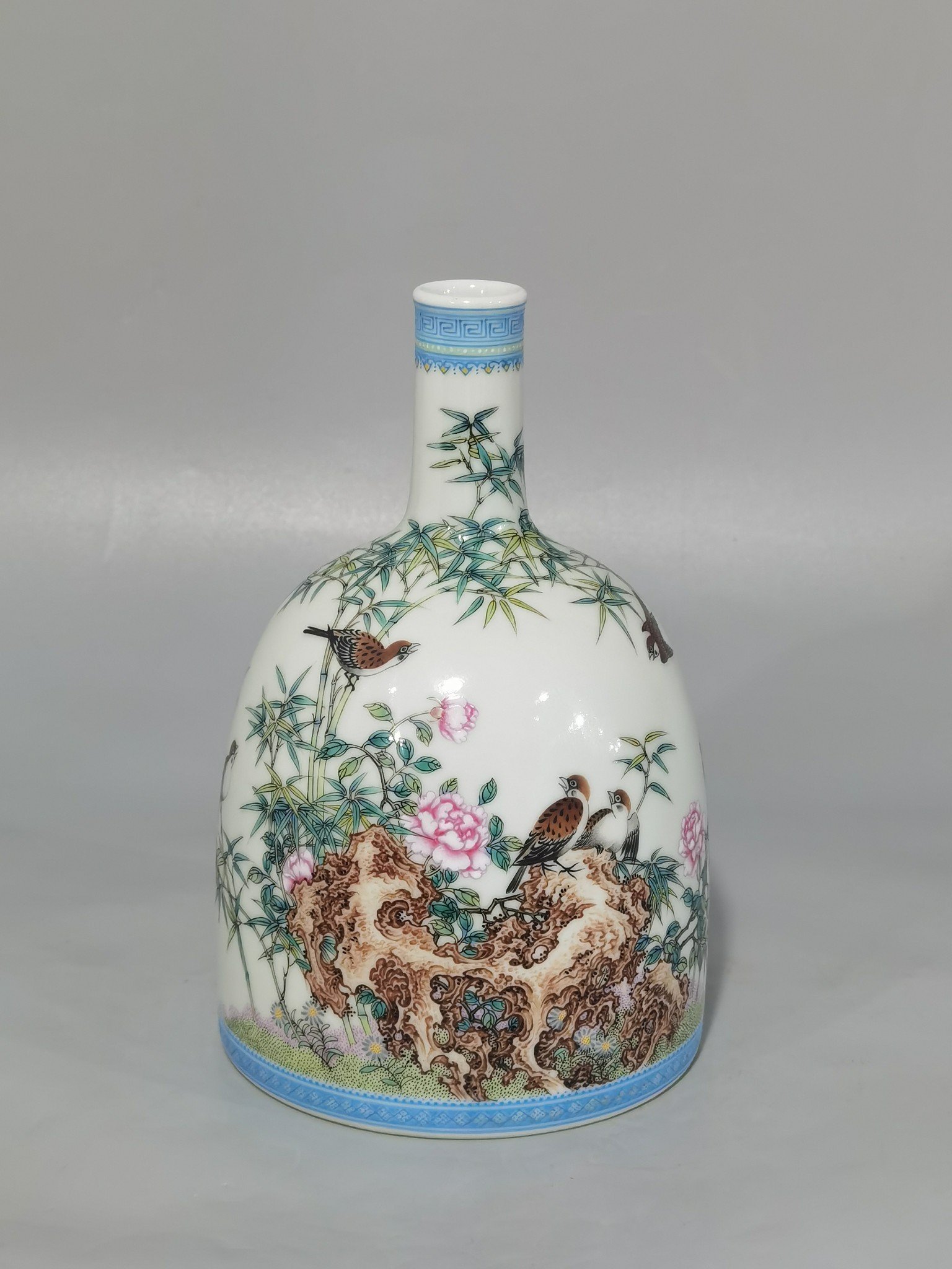 Qing Dynasty Yongzheng enamel color bamboo bird rattle with green upper and lower edges
