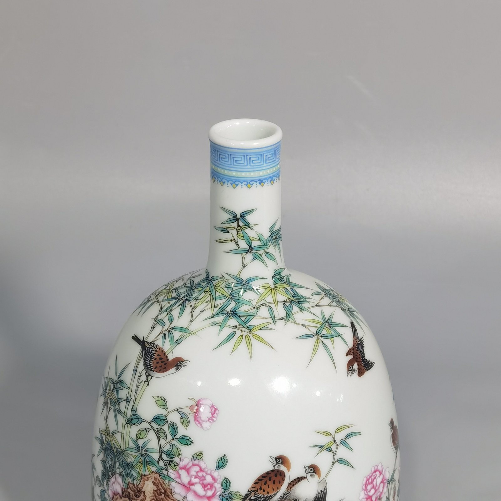 Qing Dynasty Yongzheng enamel color bamboo bird rattle with green upper and lower edges