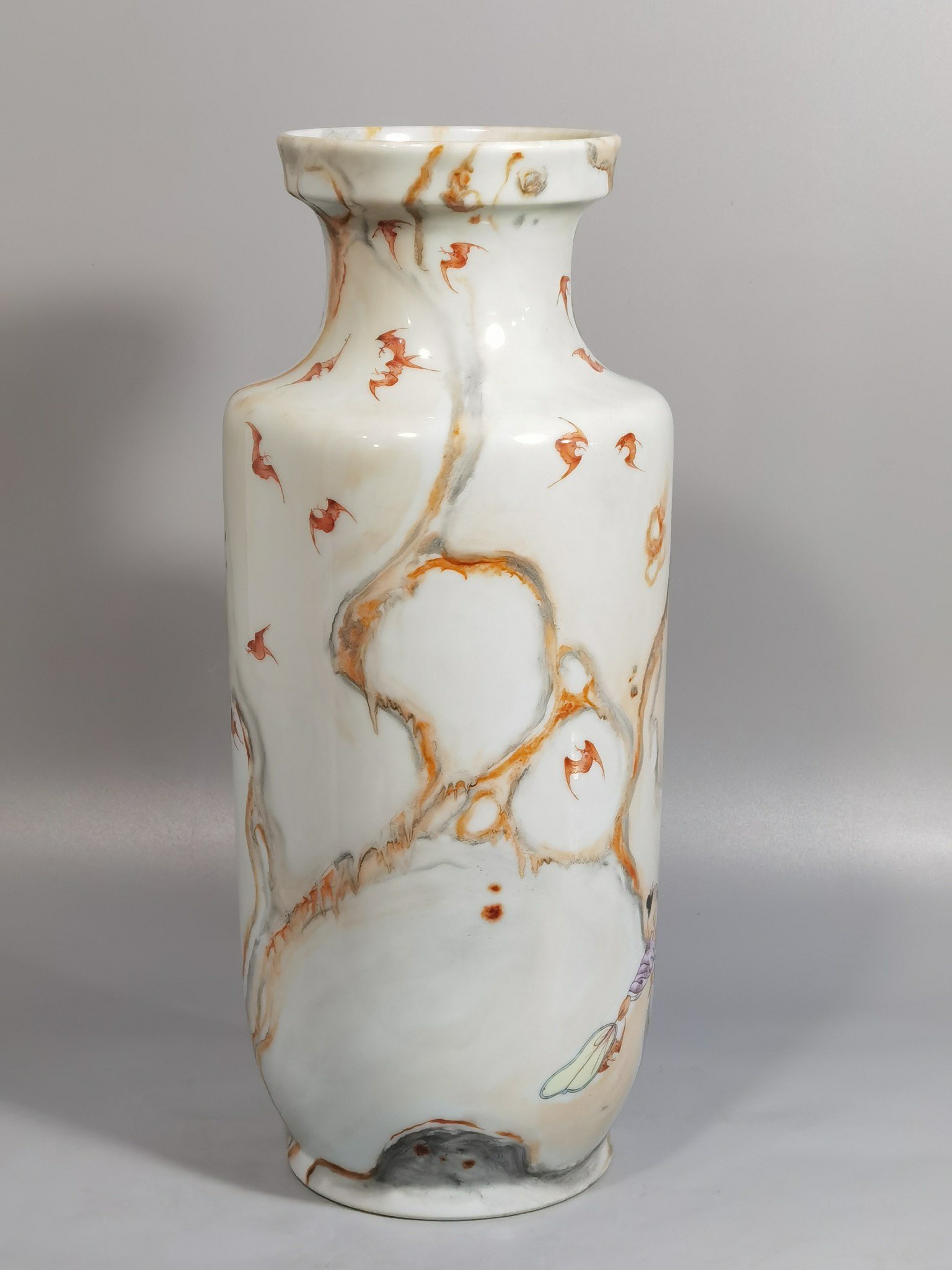 Qing Dynasty Yongzheng a moire pastel boy’s happy straight barrel bottle